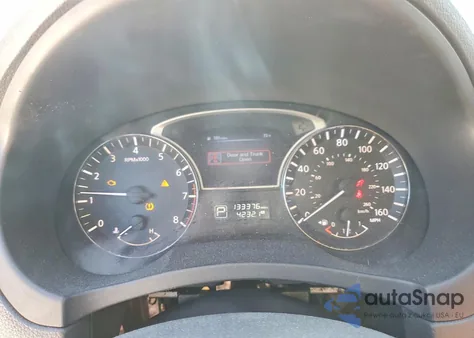 2014 Nissan Altima 2.5 z USA, uszkodzony, nr VIN 1N4AL3AP2EN354188